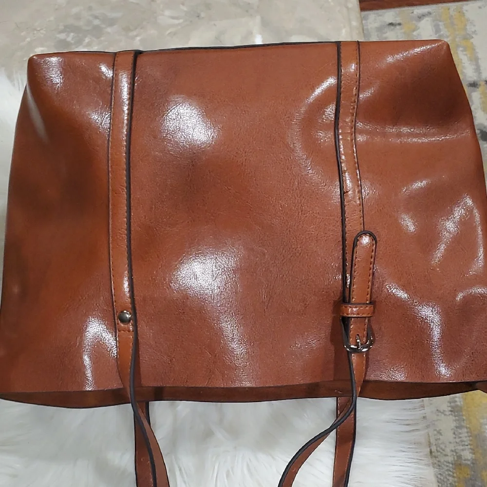 Acelure Leather Tote Bag in Rich Brown - Picture 14 of 16